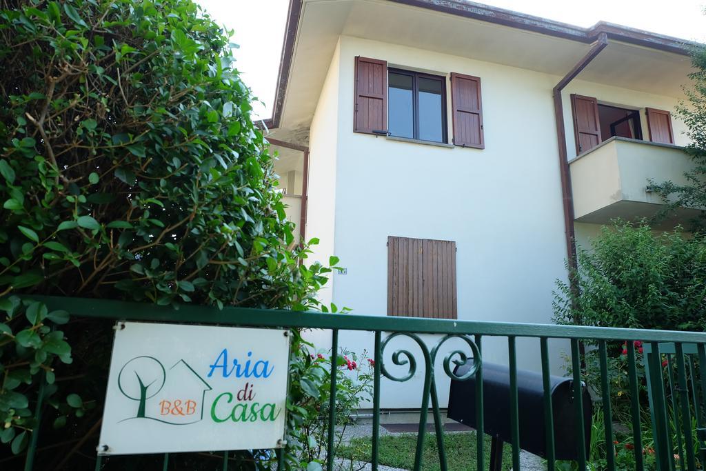 Aria Di Casa B&B Cantù Exterior foto